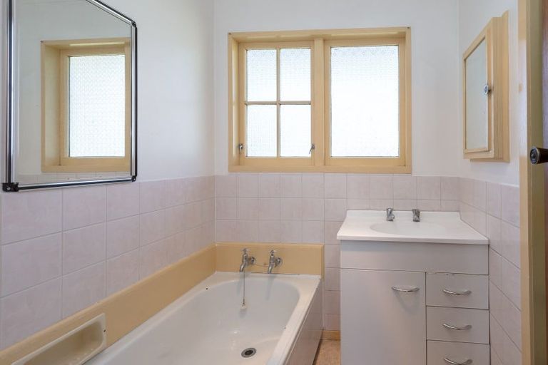 Photo of property in 88 Revans Street, Featherston, 5710