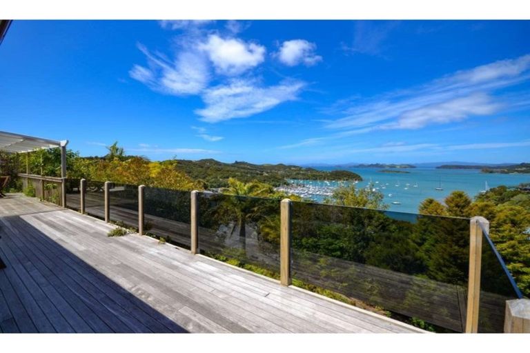 Photo of property in 61 Doves Bay Road, Kerikeri, 0294