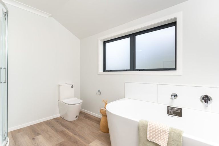 Photo of property in 20b Korau Grove, Stokes Valley, Lower Hutt, 5019