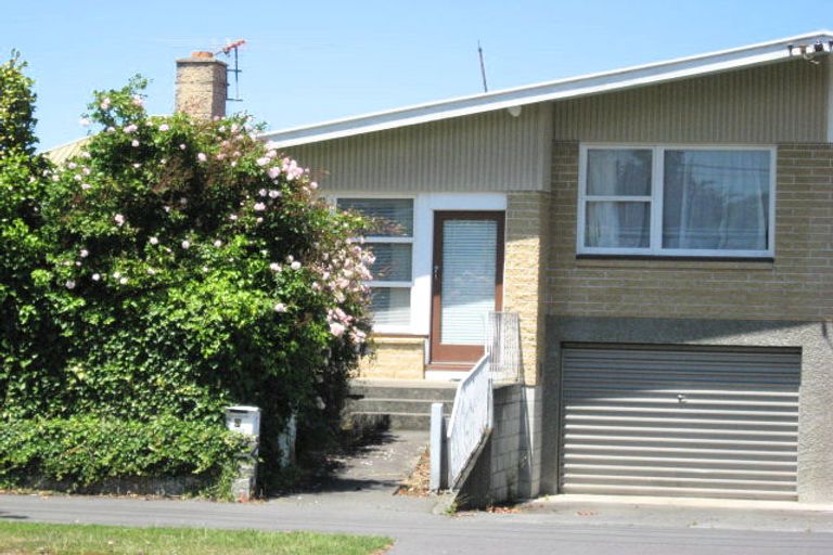 Photo of property in 2/3 Merrin Street, Avonhead, Christchurch, 8042