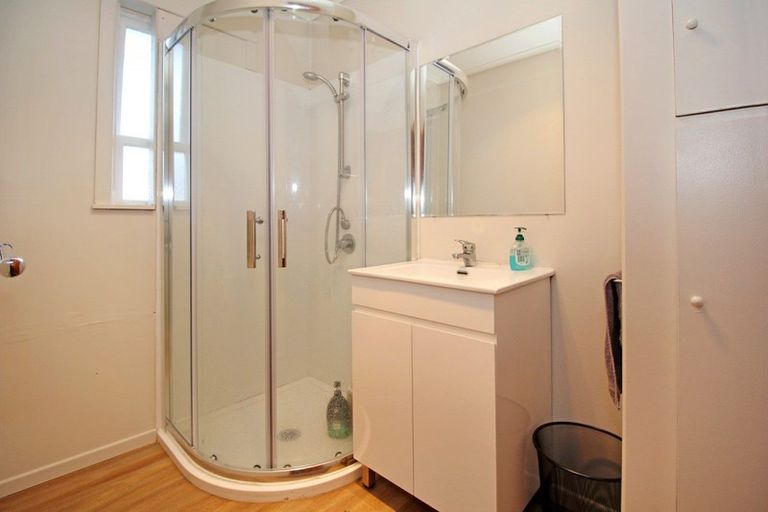 Photo of property in 2/69 Coronation Road, Papatoetoe, Auckland, 2025