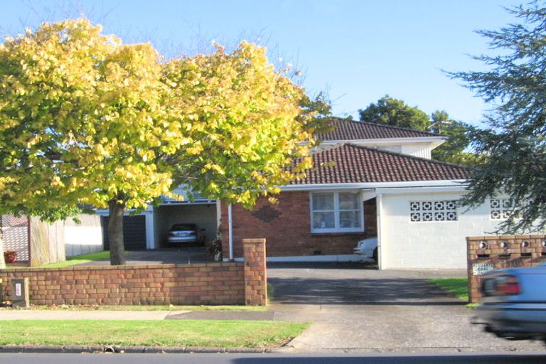 Photo of property in 1/100 Coronation Road, Papatoetoe, Auckland, 2025