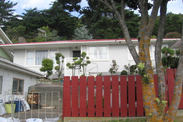 Photo of property in 27 Ahuriri Street, Strathmore Park, Wellington, 6022