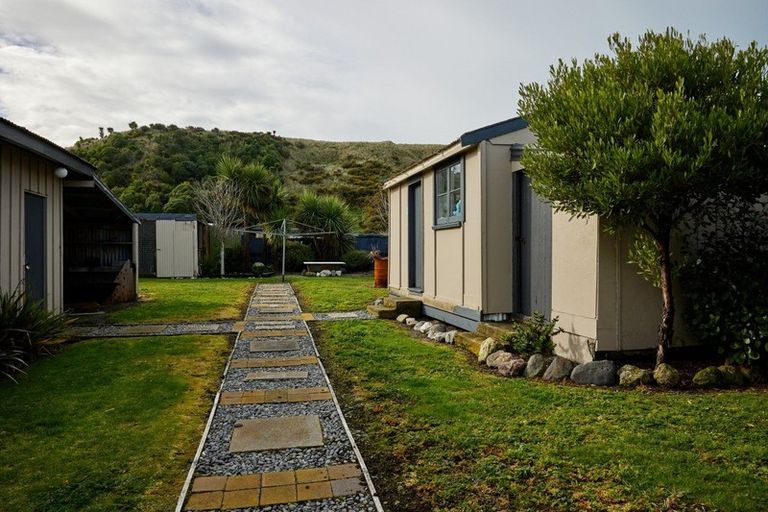 Photo of property in 19 South Bay Parade, South Bay, Kaikoura, 7300
