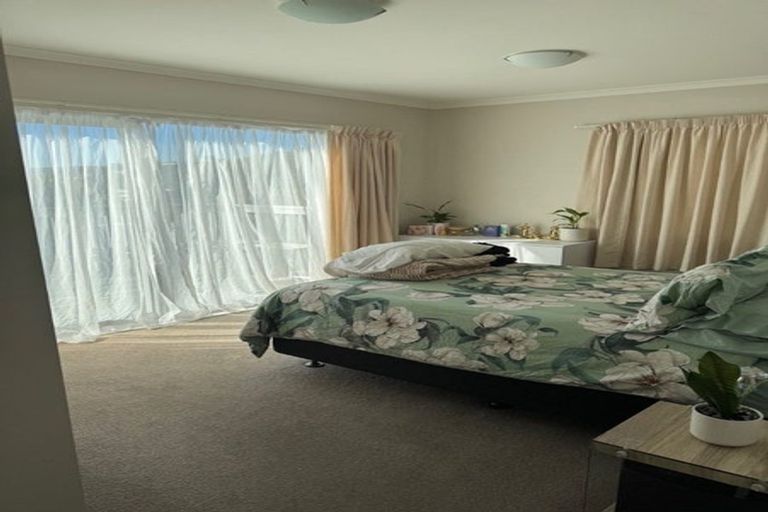 Photo of property in 29 Eskdale Road, Papakowhai, Porirua, 5024