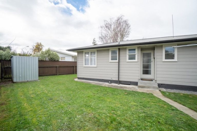 Photo of property in 139 Ruamahanga Crescent, Terrace End, Palmerston North, 4410