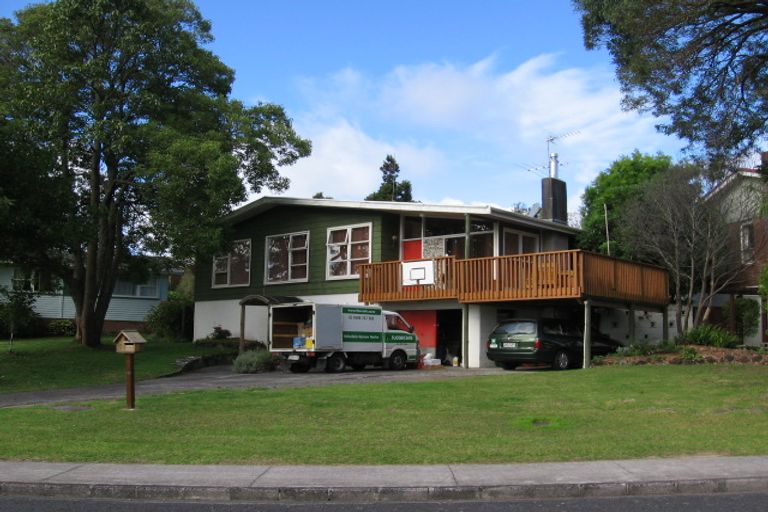 Photo of property in 7 Thomas Avenue, Te Atatu Peninsula, Auckland, 0610