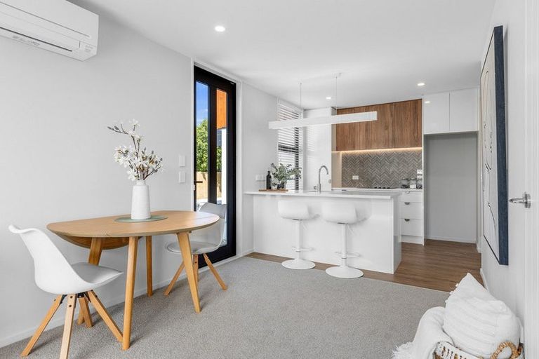 Photo of property in 2/31 Cleveland Street, Edgeware, Christchurch, 8013