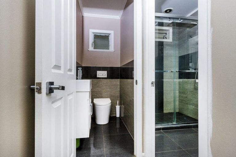 Photo of property in 20 Weldene Avenue, Glenfield, Auckland, 0629