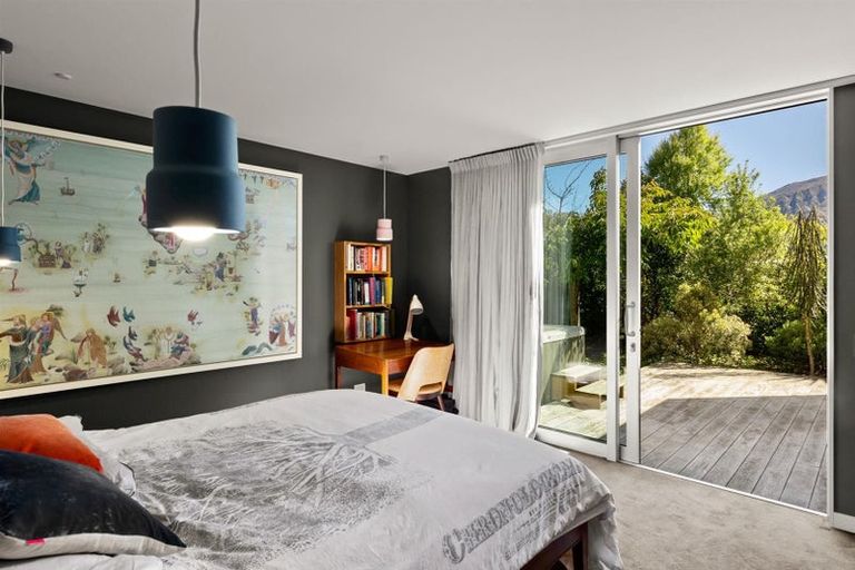 Photo of property in 11 Advance Terrace, Arrowtown, 9302