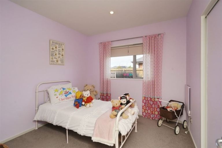 Photo of property in 5 Melville Crescent, Rolleston, 7614