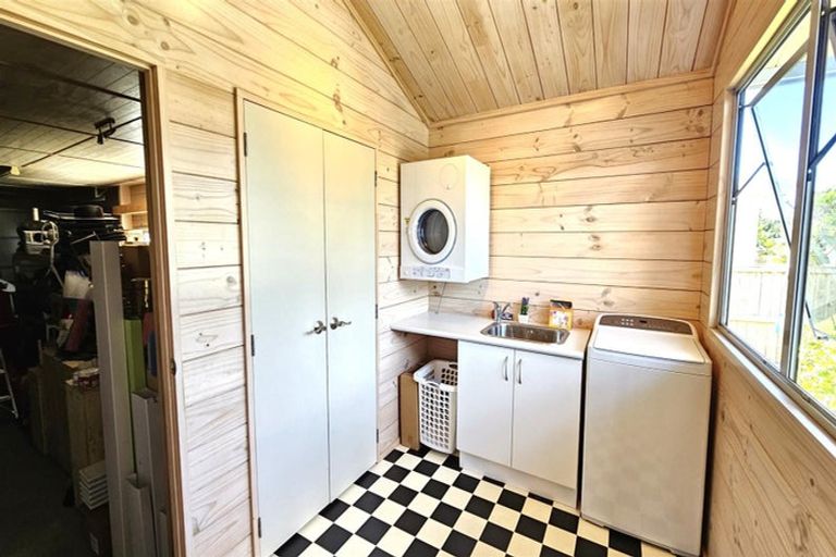 Photo of property in 132 Harbour Drive, Matarangi, Whitianga, 3592