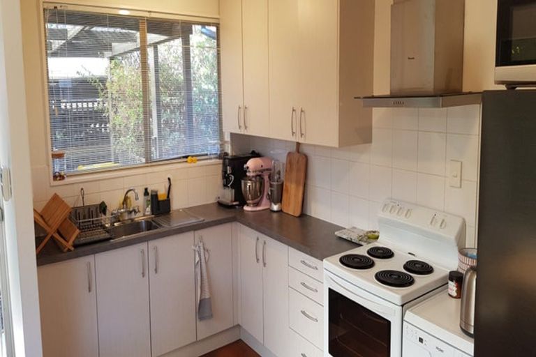 Photo of property in 2/366 Yaldhurst Road, Russley, Christchurch, 8042