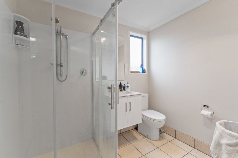 Photo of property in 24 Domain Road, Otaki, 5512