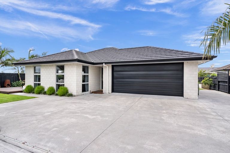 Photo of property in 24 Ferry Road, Waipu, 0510