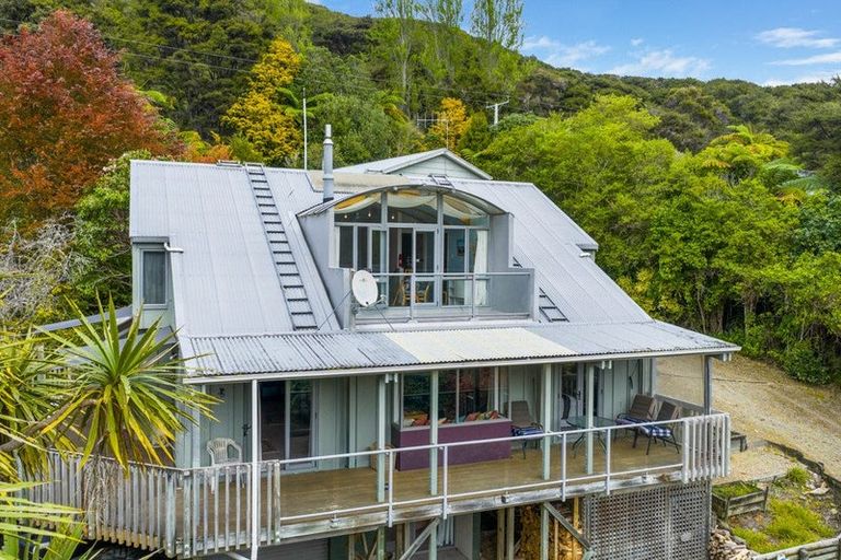 Photo of property in 460 Moetapu Bay Road, Moetapu Bay, Picton, 7282