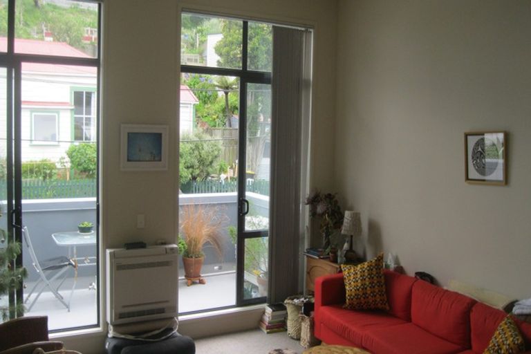 Photo of property in 7 Hanson Street, Mount Cook, Wellington, 6021