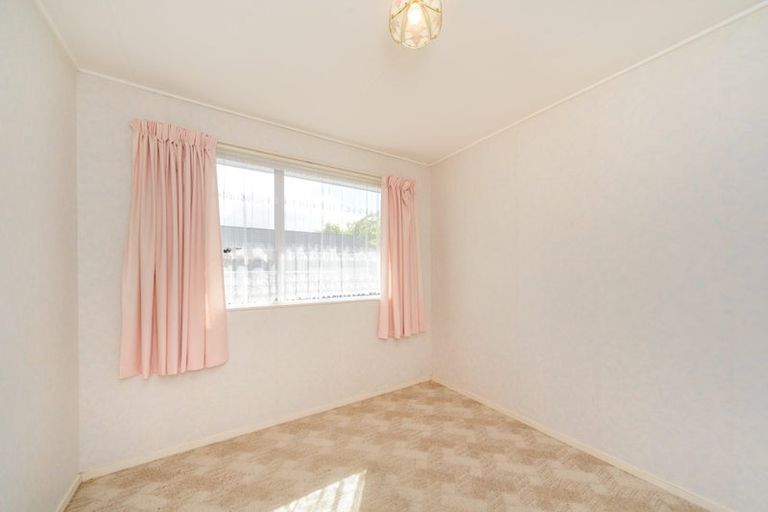 Photo of property in 3 Meadowbrook Drive, Cloverlea, Palmerston North, 4412