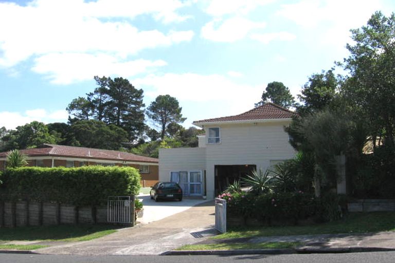 Photo of property in 16 Montclair Rise, Browns Bay, Auckland, 0630