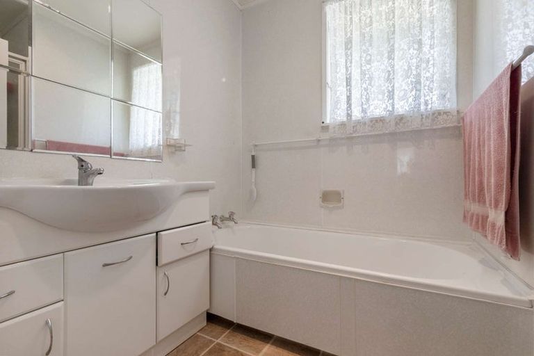 Photo of property in 52 Mallard Drive, Selwyn Heights, Rotorua, 3015