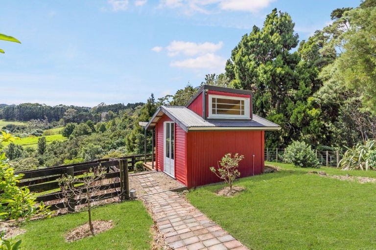 Photo of property in 94 Ara-kotinga, Whitford, Manurewa, 2576