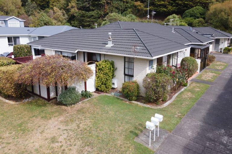 Photo of property in 15a Nathan Street, Tawa, Wellington, 5028