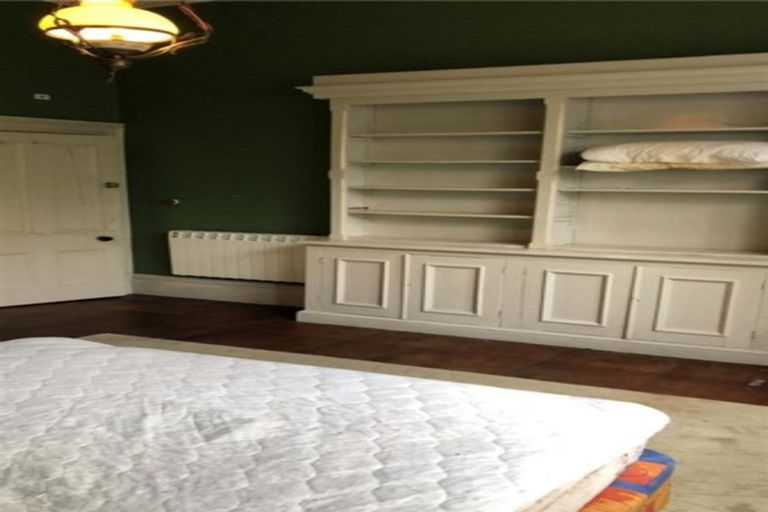 Photo of property in One Royal Tce, 1 Royal Terrace, Dunedin Central, Dunedin, 9016