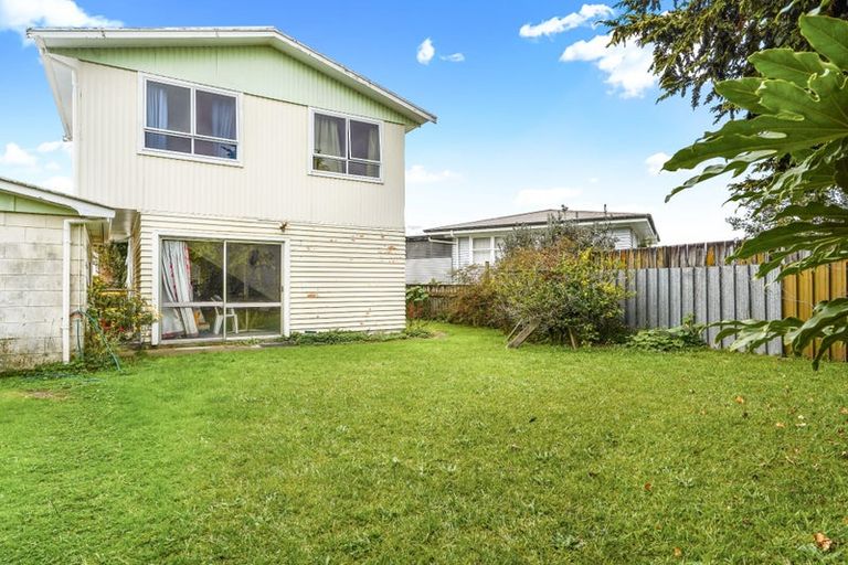 Photo of property in 14 Liston Crescent, Hillcrest, Hamilton, 3216