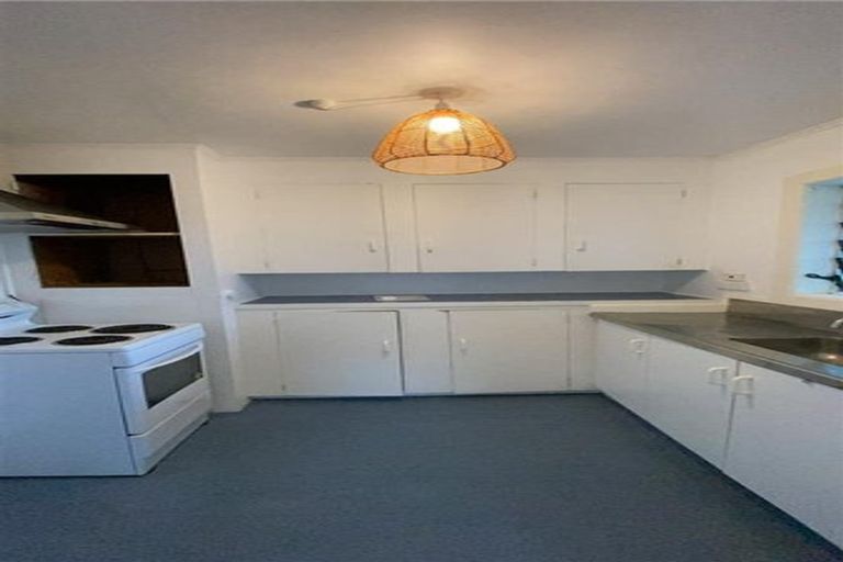 Photo of property in 165a Hinemoa Street, Birkenhead, Auckland, 0626