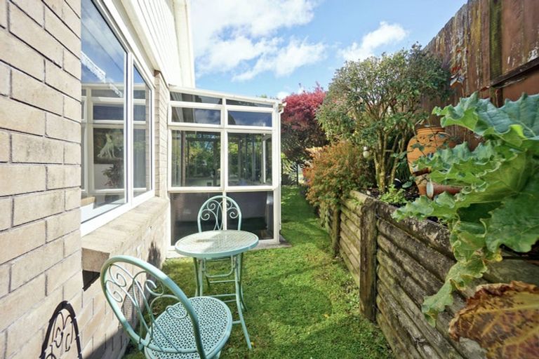 Photo of property in 14 Muir Place, Te Puke, 3119