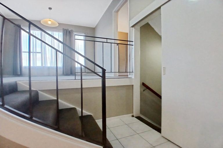 Photo of property in 36 James Evans Drive, Northcote, Auckland, 0627