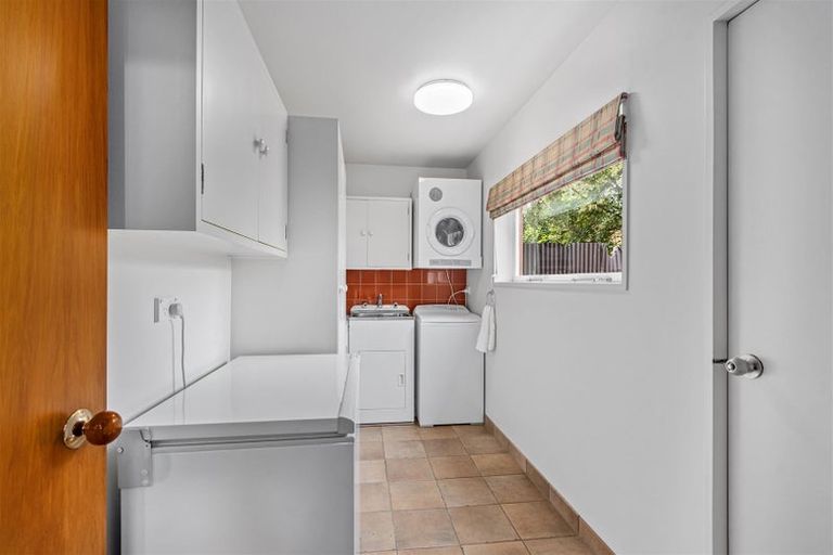 Photo of property in 14a Jamell Place, Avonhead, Christchurch, 8042