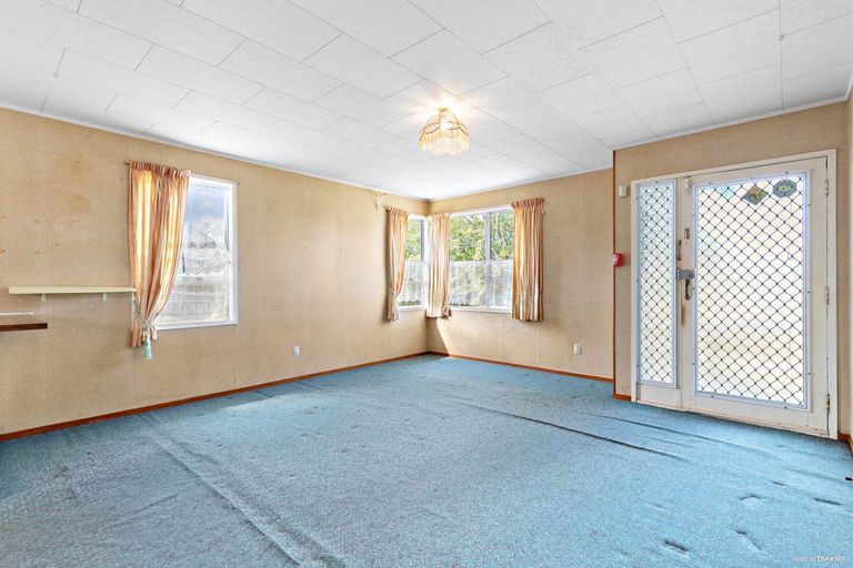 Photo of property in 2/1 Matua Place, Clendon Park, Auckland, 2103