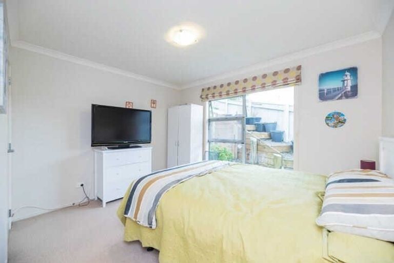 Photo of property in 11 Jeannie Way, Waikanae Beach, Waikanae, 5036
