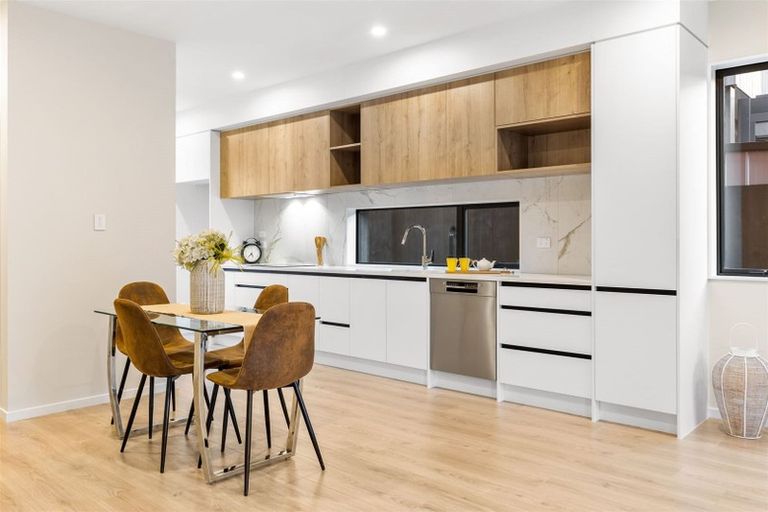 Photo of property in 16 Whakatere Lane, Hobsonville, Auckland, 0616