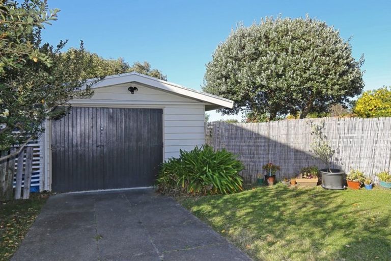 Photo of property in 25 Alamein Crescent, Onekawa, Napier, 4110