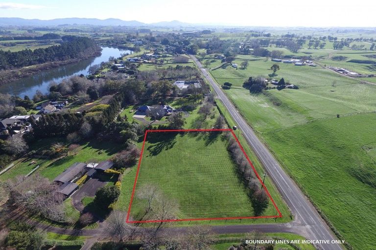 Photo of property in 2121e River Road, Horsham Downs, Hamilton, 3281