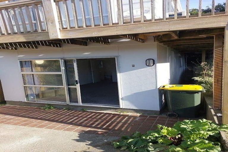 Photo of property in 8/51 Dimock Street, Titahi Bay, Porirua, 5022