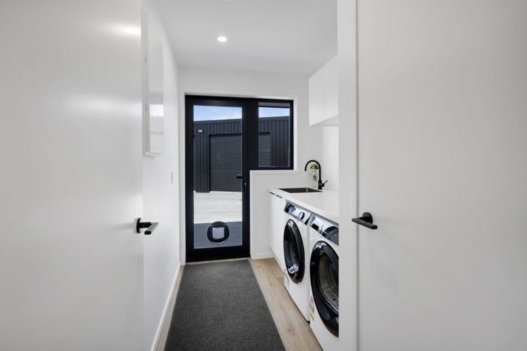 Photo of property in 8 Tikorangi Road East, Tikorangi, 4383