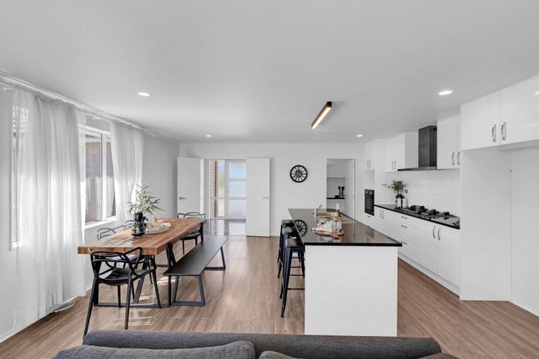 Photo of property in 15 Chalgrove Road, Huntington, Hamilton, 3210