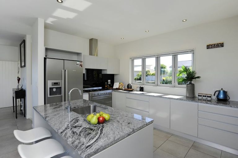 Photo of property in 8 Windsor Drive, Britannia Heights, Nelson, 7010