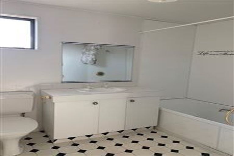 Photo of property in 67a Halswater Drive, Churton Park, Wellington, 6037