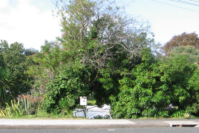 Photo of property in 1/18 Marina Road, Torbay, Auckland, 0630