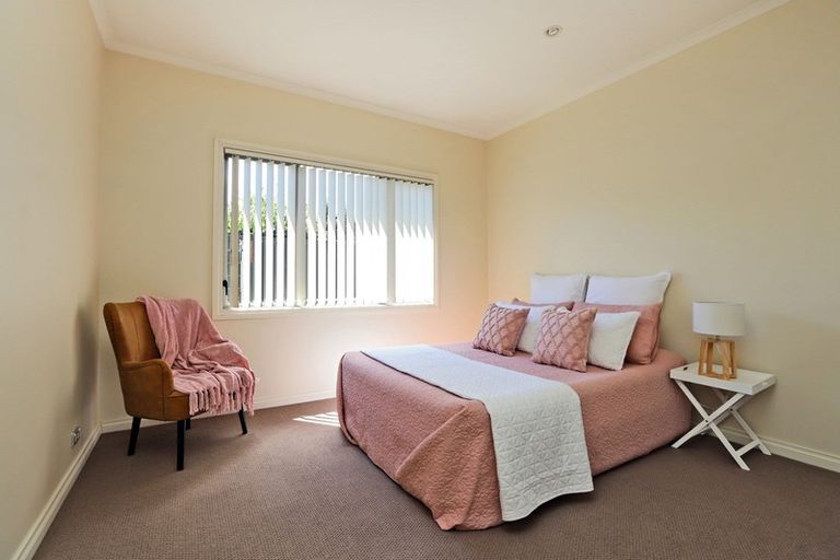 Photo of property in 8 Syrah Place, Greenmeadows, Napier, 4112