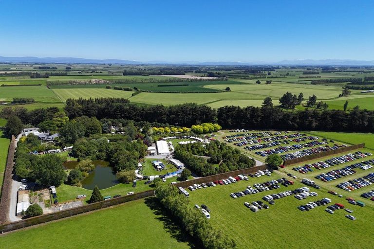 Photo of property in 201 Lochiel Branxholme Road, Lochiel, Winton, 9781