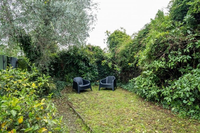 Photo of property in 2/38 Douglas Mclean Avenue, Marewa, Napier, 4110