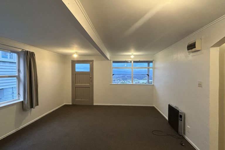 Photo of property in 81 Mills Road, Brooklyn, Wellington, 6021