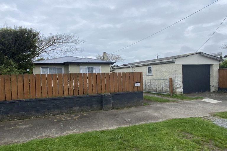 Photo of property in 66 Domett Street, Waitara, 4320