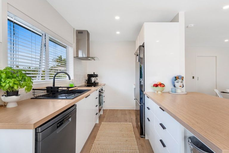 Photo of property in 1/7 Tuscan Place, Half Moon Bay, Auckland, 2012