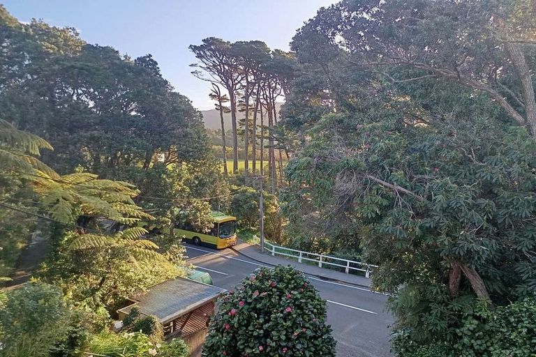 Photo of property in 1/37 Wilton Road, Wadestown, Wellington, 6012